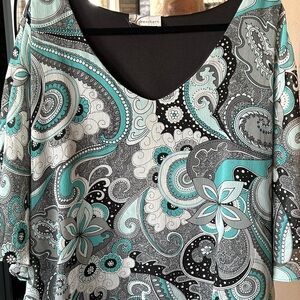 Dress barn blouse lined in black and over blouse is geometric paisley sz xl